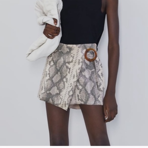Dresses & Skirts - NWT Zara Snake Print Tortoise Shell Wrap Skort in Size Large